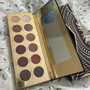 Coloured Raine Eyeshadow Palette - Queen of Hearts